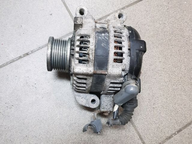 bontott TOYOTA AVENSIS T27 Generátor