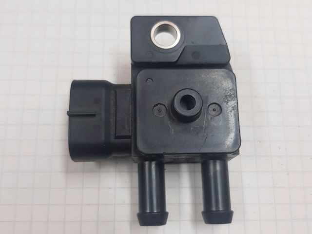 bontott TOYOTA AVENSIS T27 Kipufogó Nyomásérzékelő