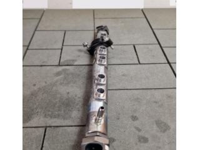 bontott TOYOTA AVENSIS T27 Közösnyomócső