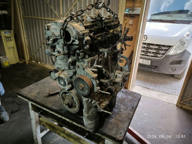 bontott TOYOTA AVENSIS T27 Motor (Fűzött blokk hengerfejjel)