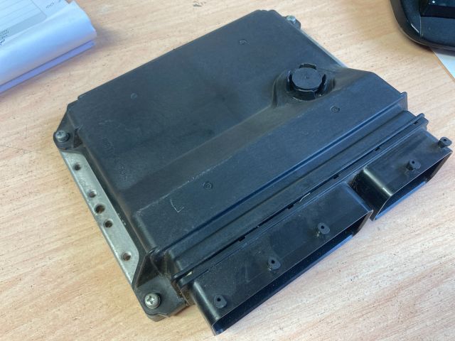 bontott TOYOTA AVENSIS T27 Motorvezérlő