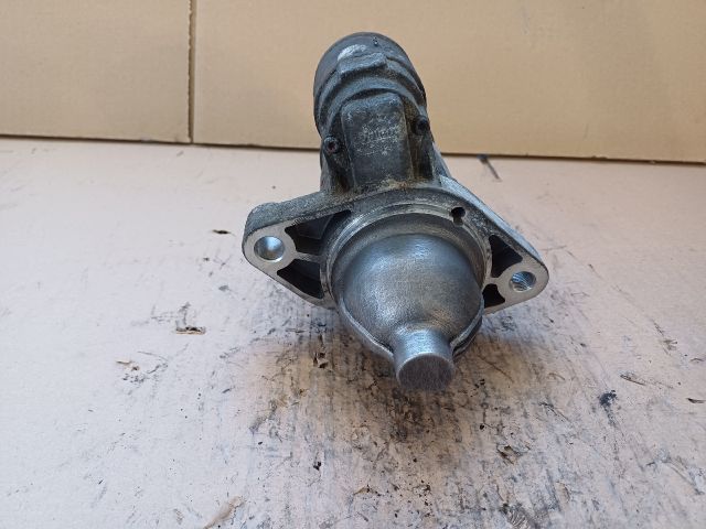 bontott TOYOTA AVENSIS T27 Önindító