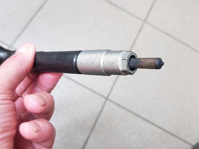 bontott TOYOTA AVENSIS T27 Porlasztó (1 db)