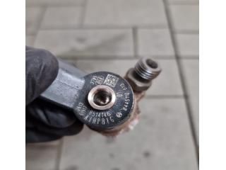 bontott TOYOTA AVENSIS T27 Porlasztó (1 db)