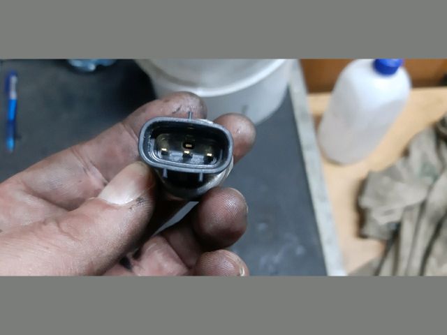 bontott TOYOTA AVENSIS T27 Szervószivattyú Nyomás Gomba