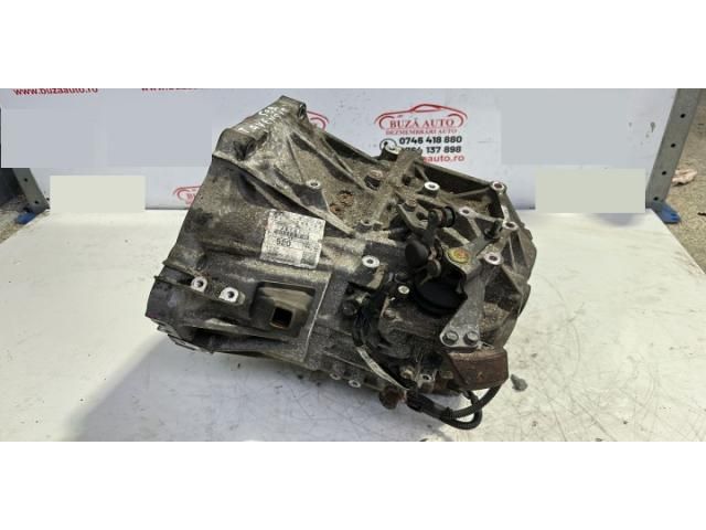 bontott TOYOTA AVENSIS T27 Váltó (Mechanikus)