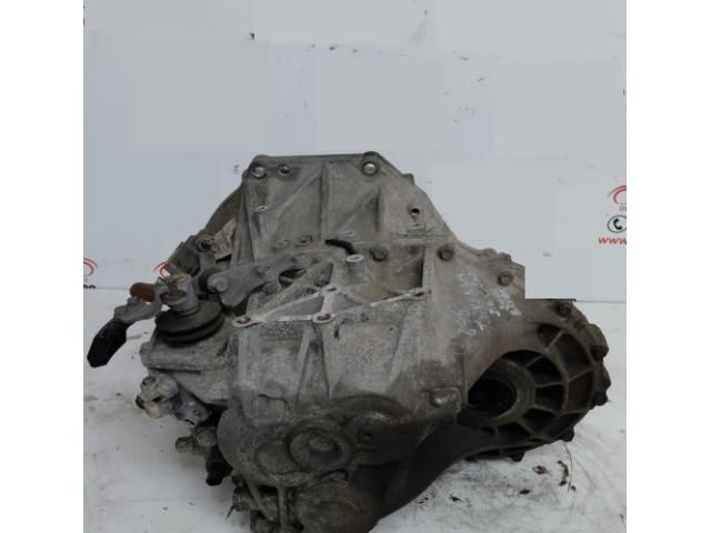 bontott TOYOTA AVENSIS T27 Váltó (Mechanikus)