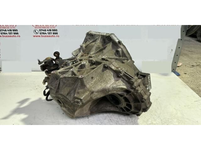 bontott TOYOTA AVENSIS T27 Váltó (Mechanikus)