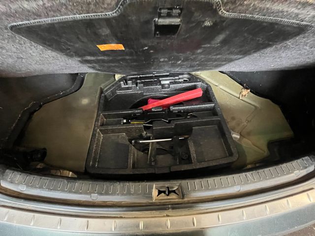 bontott TOYOTA AVENSIS T27 Bal első Gólyaláb (Lengécsillapító, Rugó)