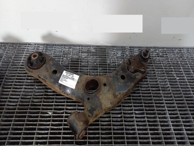 bontott TOYOTA AVENSIS T27 Bal első Lengőkar