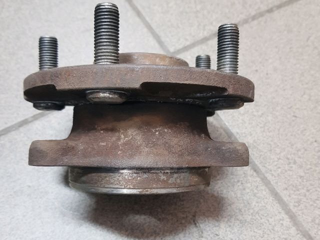 bontott TOYOTA AVENSIS T27 Első Kerékagy (Pozíciófüggetlen)