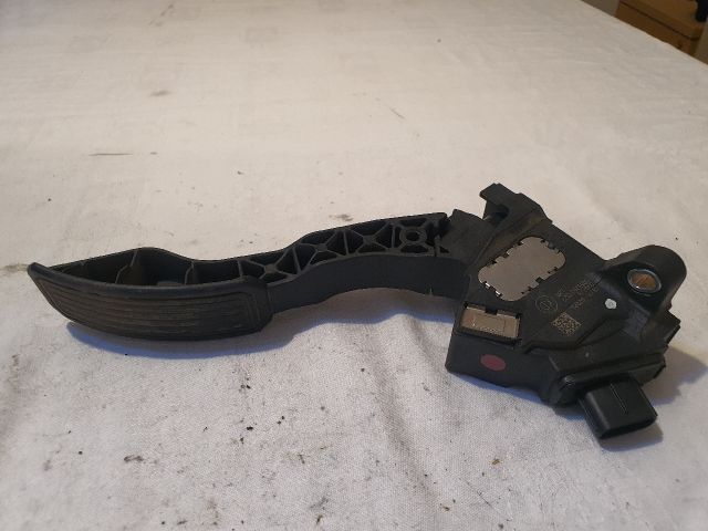 bontott TOYOTA AVENSIS T27 Gázpedál (Elektromos)