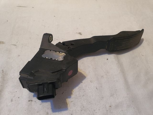 bontott TOYOTA AVENSIS T27 Gázpedál (Elektromos)