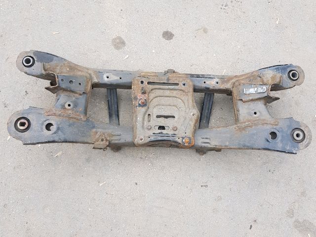 bontott TOYOTA AVENSIS T27 Hátsó Bölcső