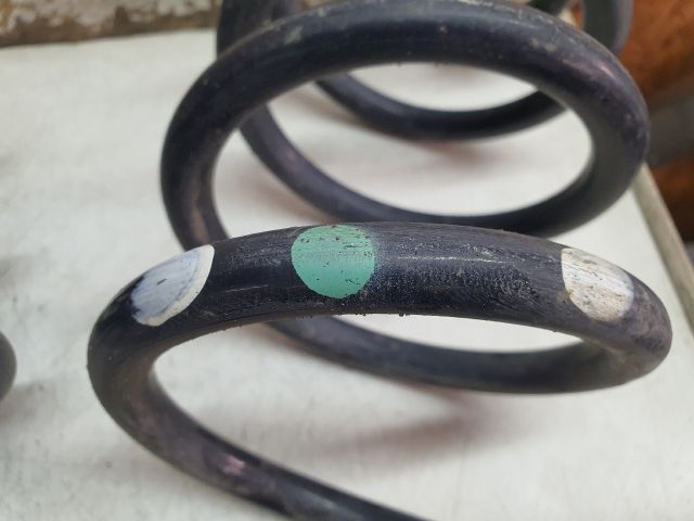 bontott TOYOTA AVENSIS T27 Hátsó Rugó Pár