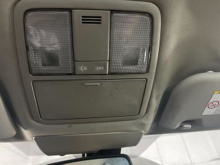 bontott TOYOTA AVENSIS T27 Jobb első Lengéscsillapító