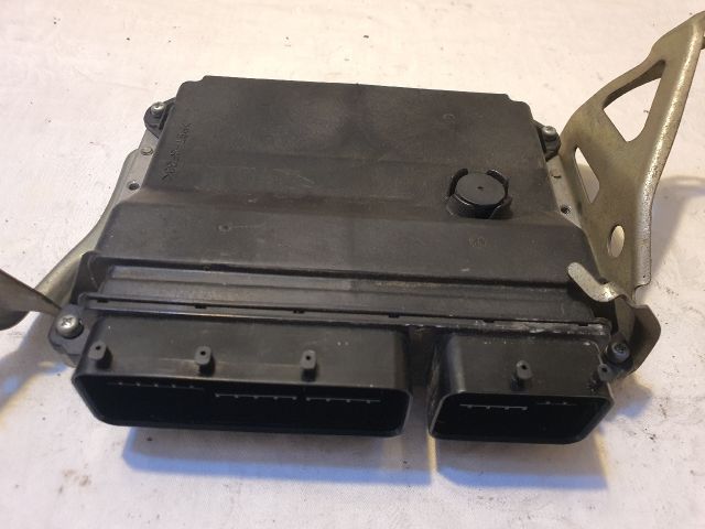 bontott TOYOTA AVENSIS T27 Motorvezérlő