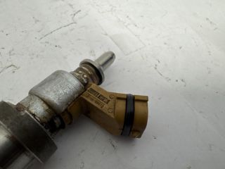 bontott TOYOTA AVENSIS T27 Porlasztó (1 db)