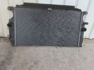 bontott TOYOTA AVENSIS T27 Vízhűtő Radiátor (Klímás)