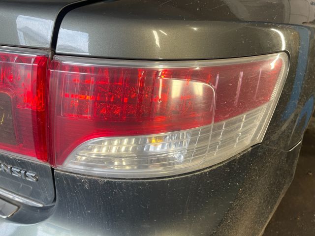 bontott TOYOTA AVENSIS T27 Vízhűtő Radiátor (Klímás)