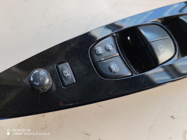 bontott TOYOTA AVENSIS T27 Ablakemelő Kapcsoló Négyes / Kettes