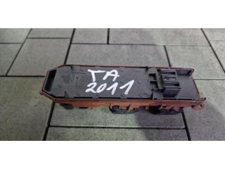 bontott TOYOTA AVENSIS T27 Ablakemelő Kapcsoló Négyes / Kettes