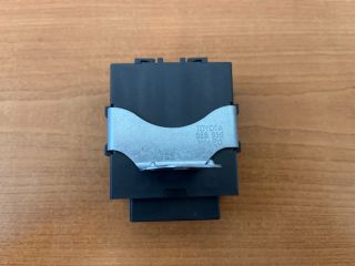 bontott TOYOTA AVENSIS T27 Ablaktörlő Relé