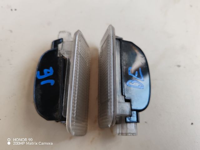 bontott TOYOTA AVENSIS T27 Ajtó Kárpit Világítás