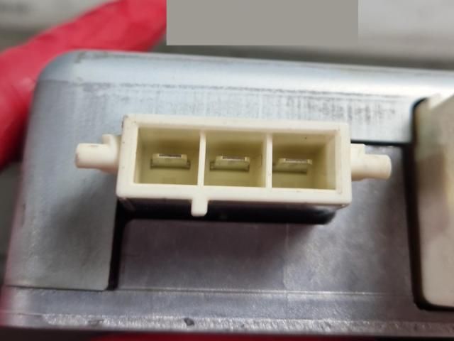 bontott TOYOTA AVENSIS T27 Aktív Kormány Elektronika