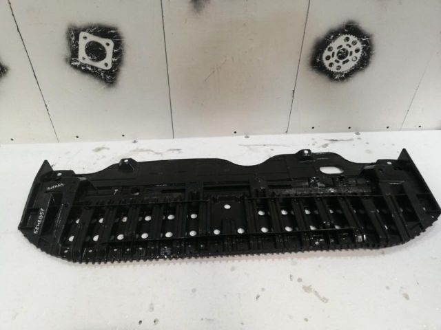 bontott TOYOTA AVENSIS T27 Alsó Hűtőburkolat