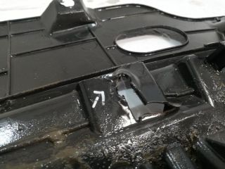 bontott TOYOTA AVENSIS T27 Alsó Hűtőburkolat