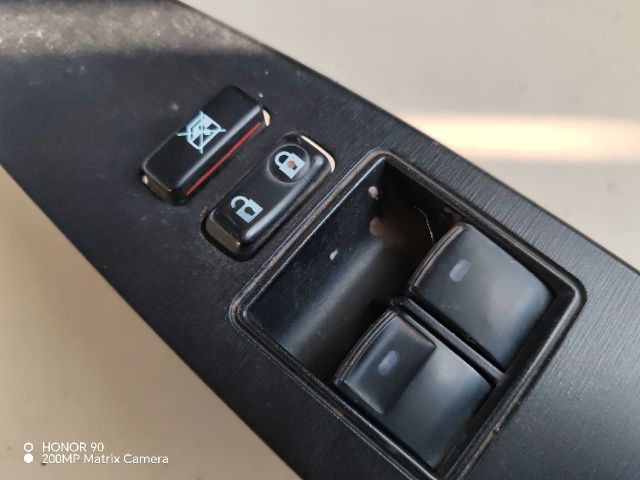 bontott TOYOTA AVENSIS T27 Bal első Ablakemelő Kapcsoló