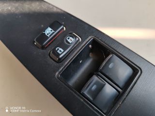 bontott TOYOTA AVENSIS T27 Bal első Ablakemelő Kapcsoló