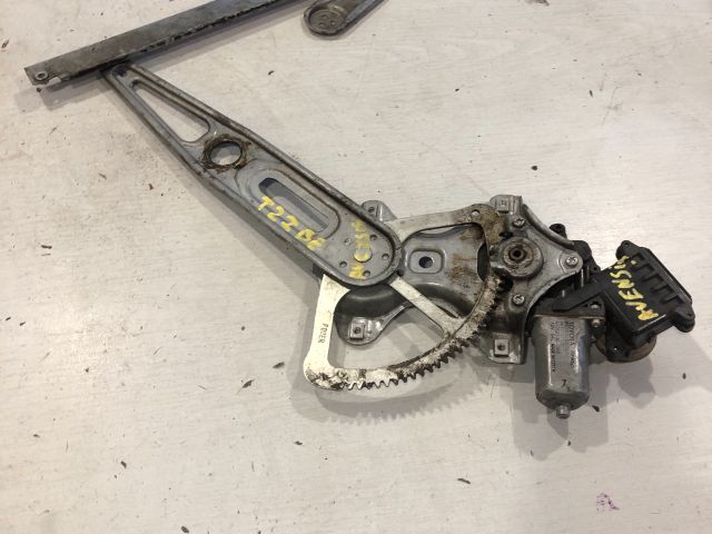 bontott TOYOTA AVENSIS T27 Bal első Ablakemelő Szerkezet (Elektromos)