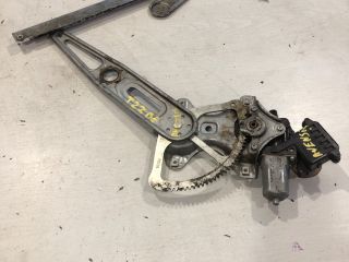 bontott TOYOTA AVENSIS T27 Bal első Ablakemelő Szerkezet (Elektromos)