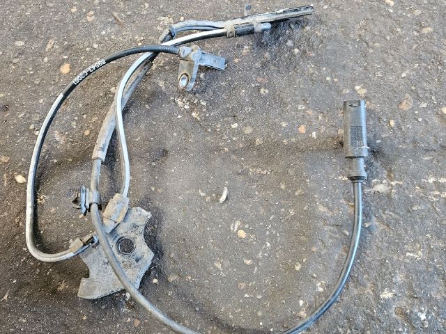 bontott TOYOTA AVENSIS T27 Bal első ABS Jeladó