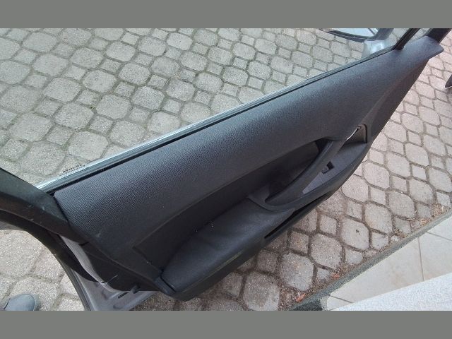 bontott TOYOTA AVENSIS T27 Bal első Ajtó (Részeivel)