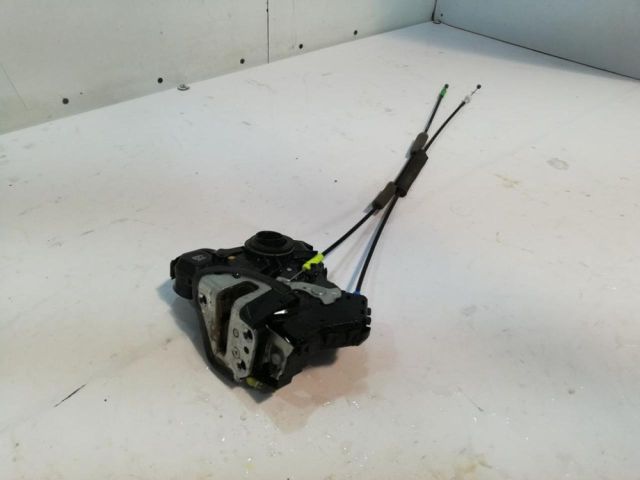 bontott TOYOTA AVENSIS T27 Bal első Ajtózár