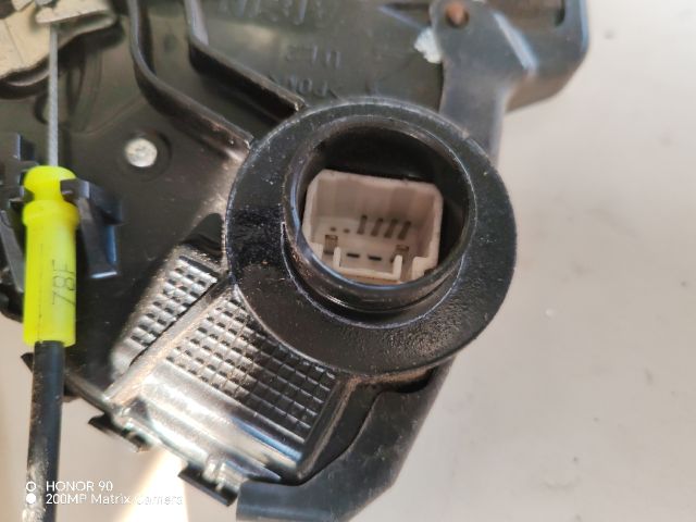 bontott TOYOTA AVENSIS T27 Bal első Ajtózár