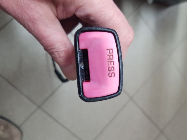 bontott TOYOTA AVENSIS T27 Bal első Biztonsági Öv Csat