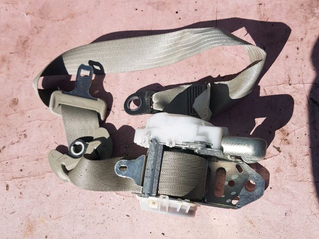 bontott TOYOTA AVENSIS T27 Bal első Biztonsági Öv