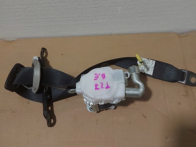 bontott TOYOTA AVENSIS T27 Bal első Biztonsági Öv