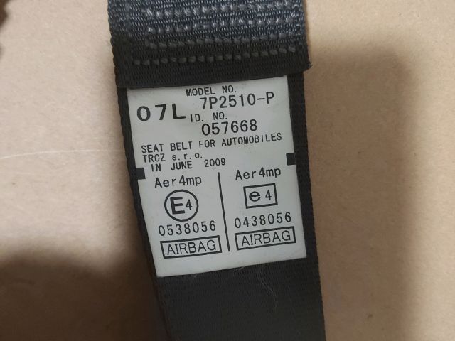 bontott TOYOTA AVENSIS T27 Bal első Biztonsági Öv