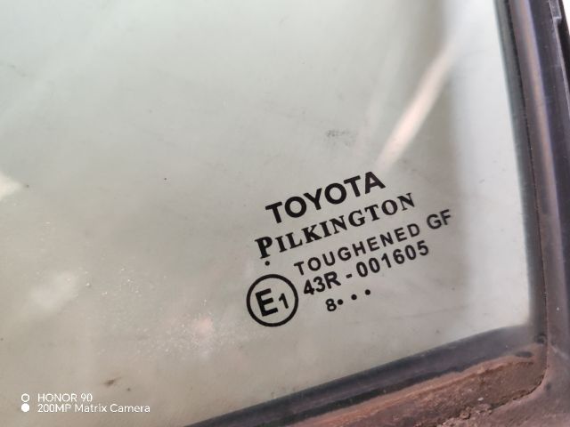 bontott TOYOTA AVENSIS T27 Bal első Fixüveg (Ajtóban)