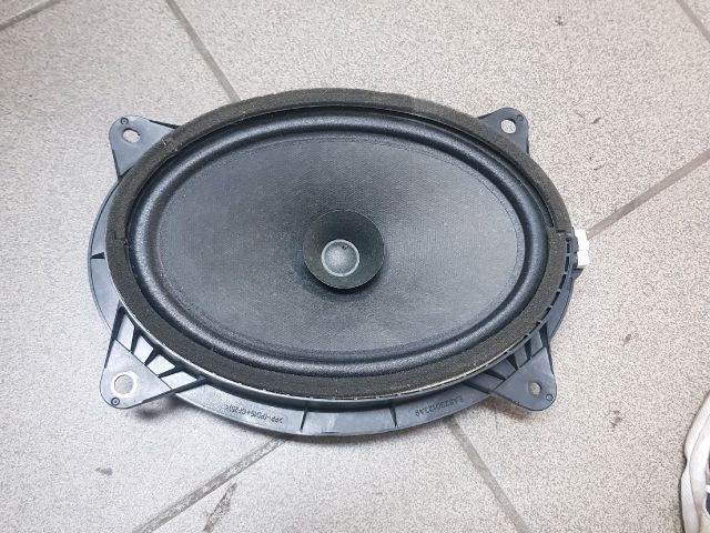 bontott TOYOTA AVENSIS T27 Bal első Hangszóró