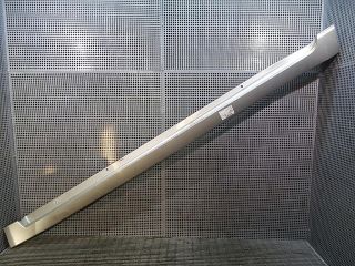 bontott TOYOTA AVENSIS T27 Bal első Küszöb Díszléc