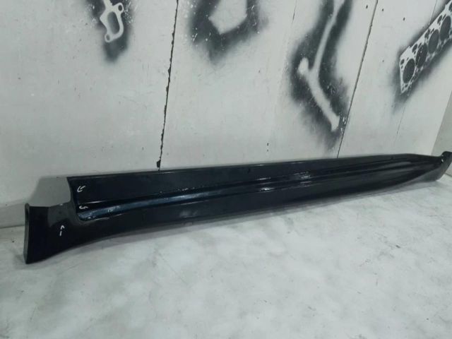 bontott TOYOTA AVENSIS T27 Bal első Küszöb Díszléc