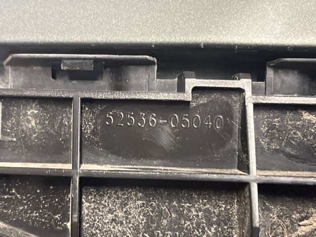 bontott TOYOTA AVENSIS T27 Bal első Oldal Lökhárító Tartó (Műanyag)