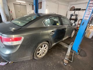 bontott TOYOTA AVENSIS T27 Bal Fényszóró