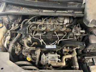 bontott TOYOTA AVENSIS T27 Bal Fényszóró